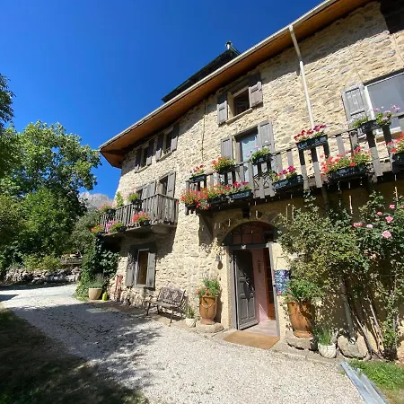 Pensionat Les Means 3*