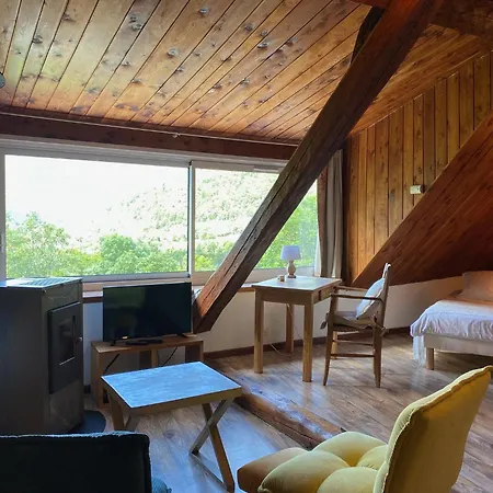 Les Means 3* Méolans